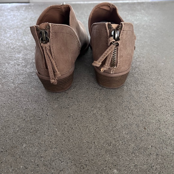 Ankle booties - Picture 3 of 3